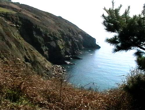 Bay below Broom Parc